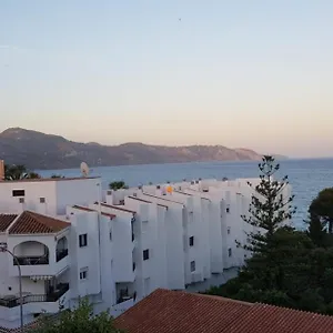 Apartment Opposite The Sea, Nerja